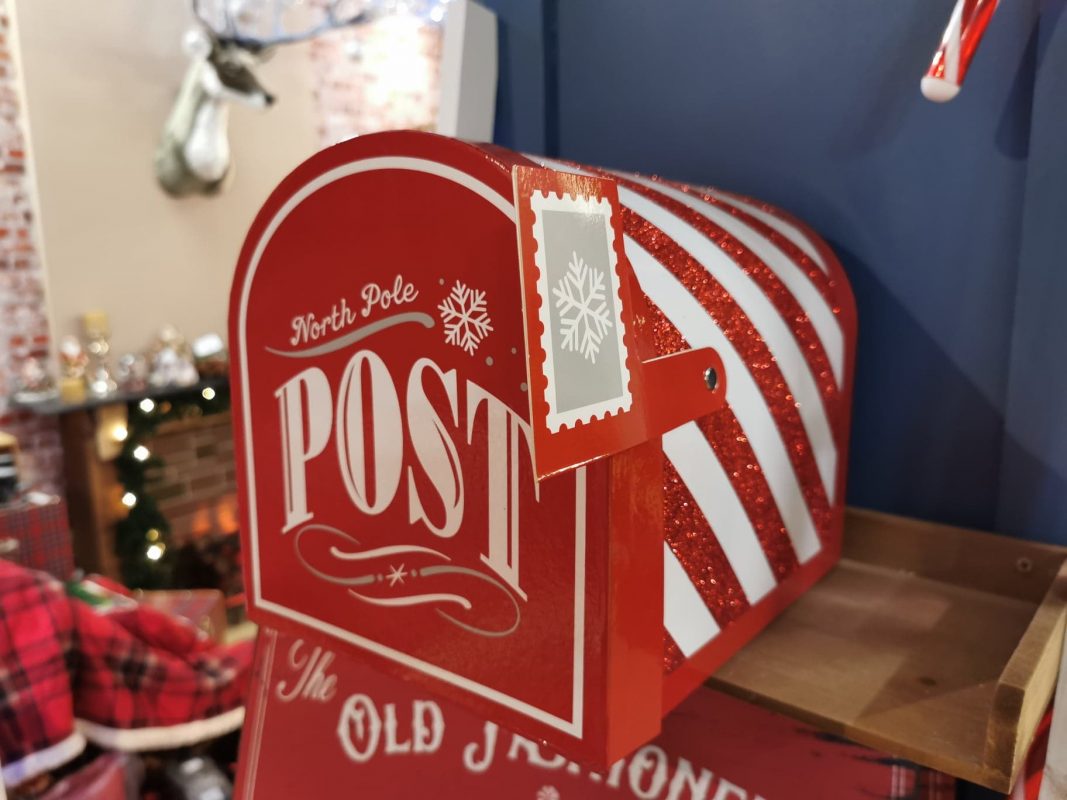 Boite aux lettres ronde La Maison du Père Noël